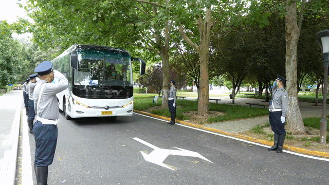 北京大学医学部保安队圆满完成援藏医疗队员凯旋欢迎仪式重要勤务