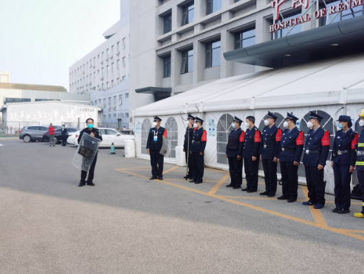 人大保安队组织开展反恐防暴与消防应急实战演练