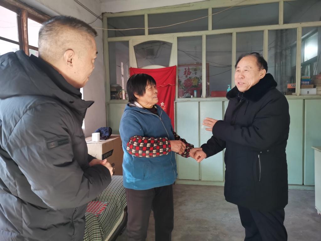 千里送温暖 关爱暖人心  北京保总文安分公司开展慰问保安员家属活动